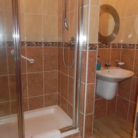 Shelmalier House 4*