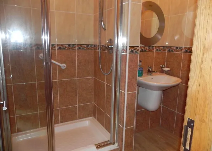 Shelmalier House 4*